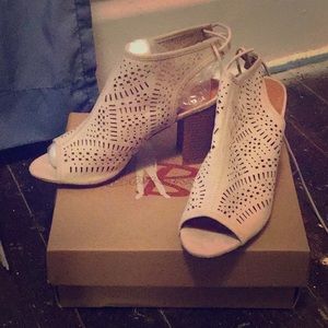 Bonnibel High heels